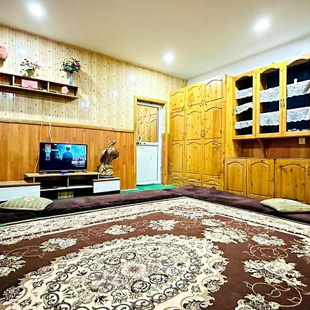 Hikal Guest House Karimabad  Экстерьер фото